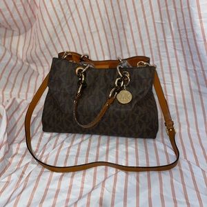 Michael Kors Cynthia Medium Satchel